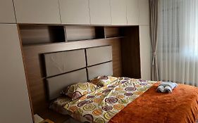 Elegant Apartment In City Centre